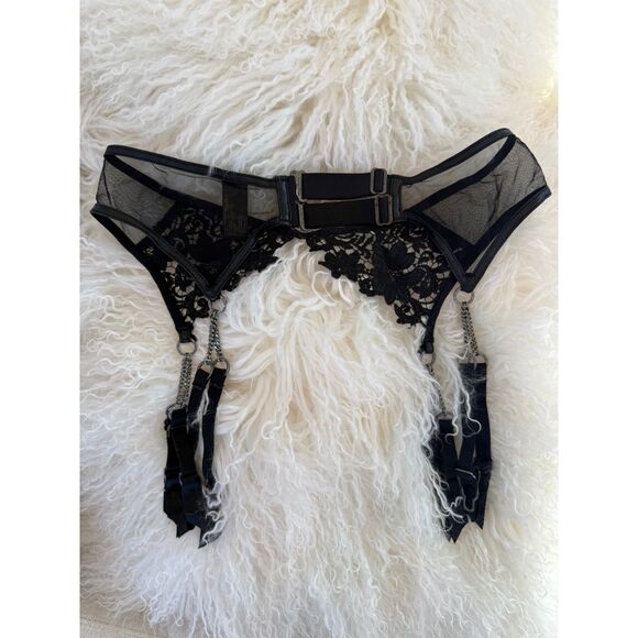 RARE Honey Birdette FIORELLA Black Floral Leather Chain Garter Belt/Suspender L - Picture 3 of 7